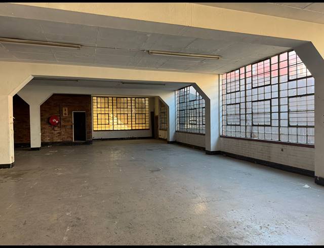 641M² WAREHOUSE TO LET IN WYNBERG
